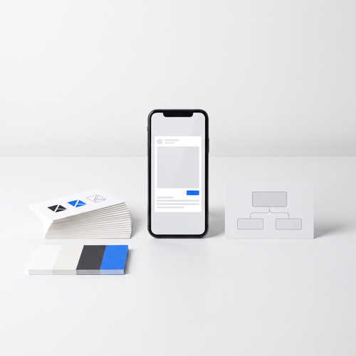 Brand-Bundle: Shop auf dem Laptop, Logo-Varianten und Anzeigenmotive